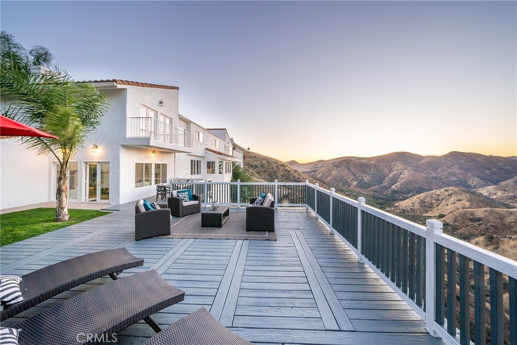 61 Saddlebow Rd, Bell Canyon, CA 91307