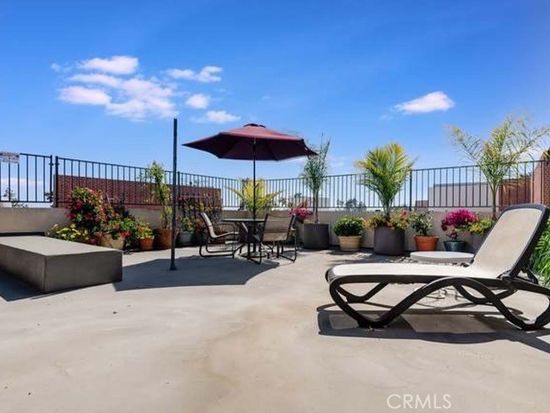 11750 W Sunset Blvd APT 410, Los Angeles, CA 90049