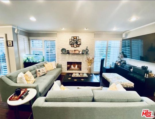 11818 Moorpark St Unit R, Studio City, CA 91604