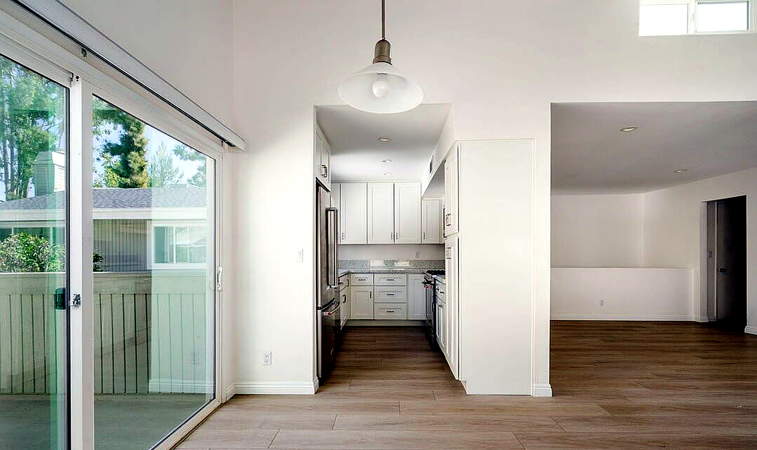 Dining area at 22125 Burbank Blvd #7, Woodland Hills townhome condo