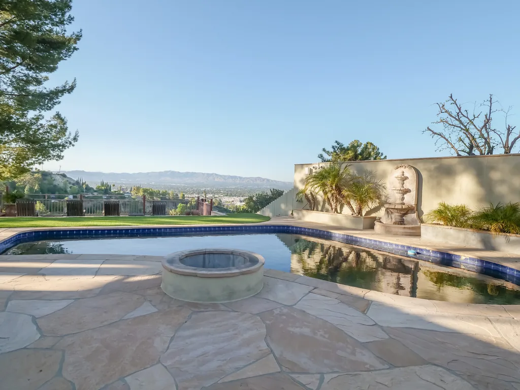 Welcome to Encino | 4315 Coronet Drive