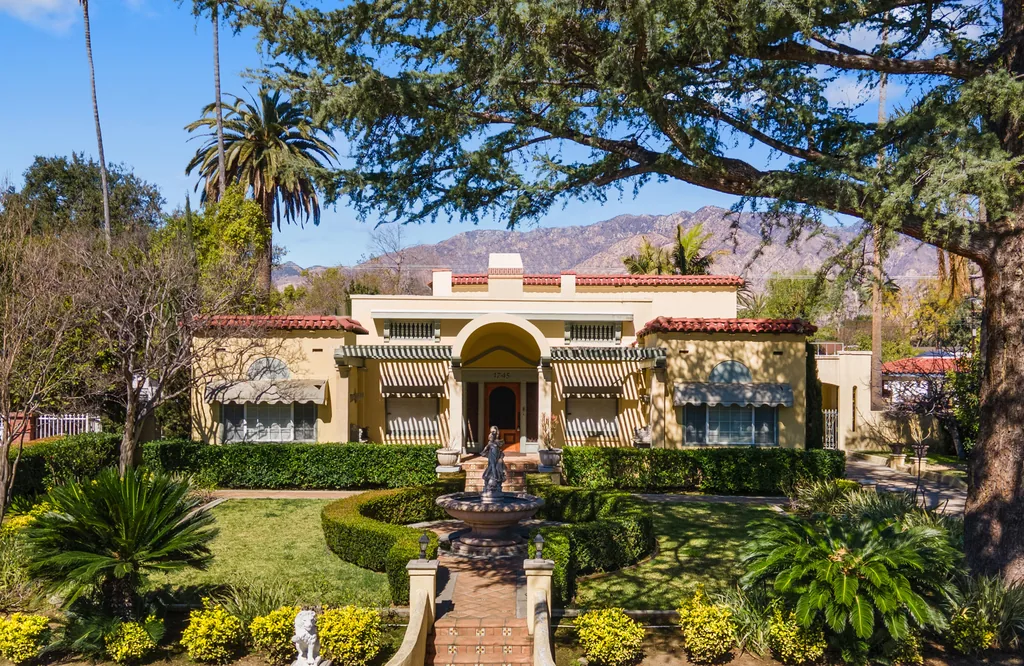 Real Estate Off Market Sale in North Pasadena Heights!